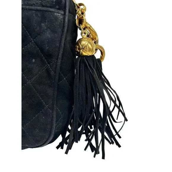 Authentic Chanel Matelassé Fringed Suede Shoulder Bag - Picture 4 of 11